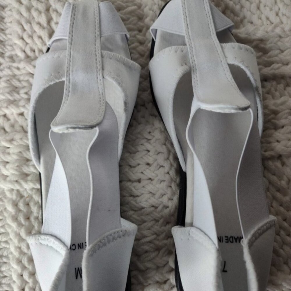 White Women's Sasual Sandals Elastic Ankle Strap Size 7